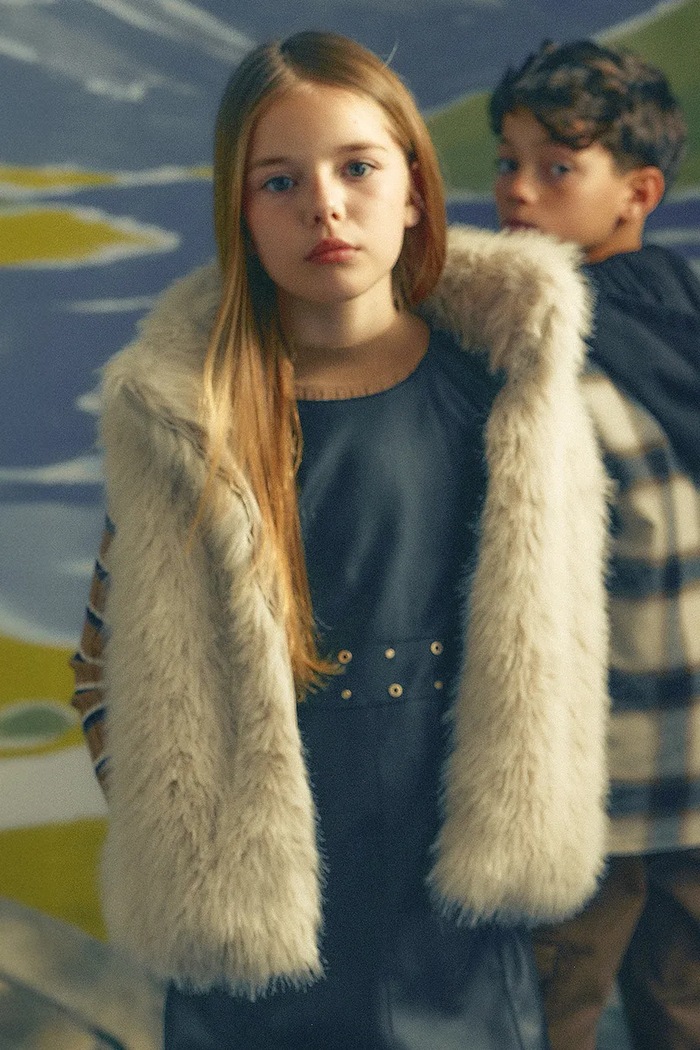 Mayoral безрукавка дитяча бежевий 7305.8D.Junior.9BY2