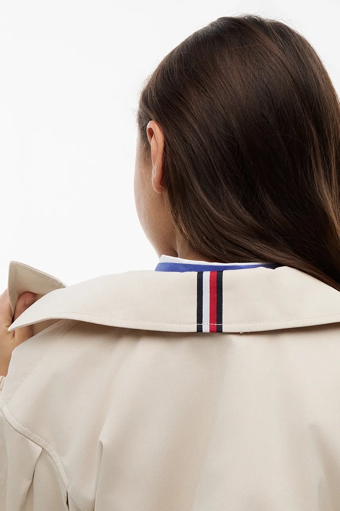 Tommy Hilfiger kurtka przejściowa dziecięca z bawełną beżowy KG0KG09501.9BY2