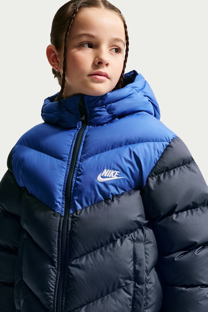 Chłopiec Nike Kurtka pikowana dziecięca Nike Sportswear All Day Play IB6164 granatowy