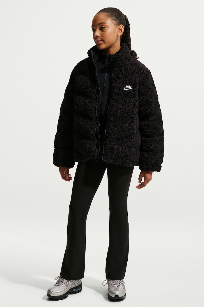 Nike Kurtka dziecięca Nike Sportswear IM4506. czarny AW26