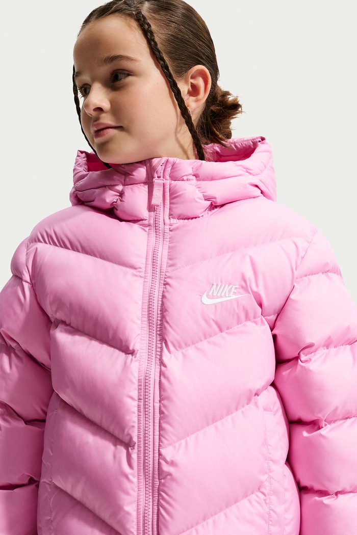 Chłopiec Nike Kurtka pikowana dziecięca Nike Sportswear All Day Play HQ4976 różowy