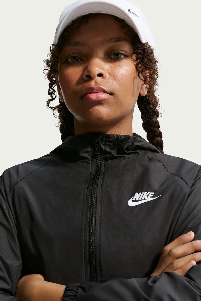 Nike Kurtka sportowa dziecięca Nike Sportswear Windrunner IF2821 czarny AW26