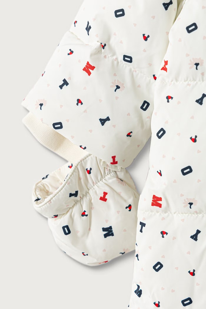 Băieți Tommy Hilfiger Salopetă pentru copii KN0KN02314.9BY2 bej