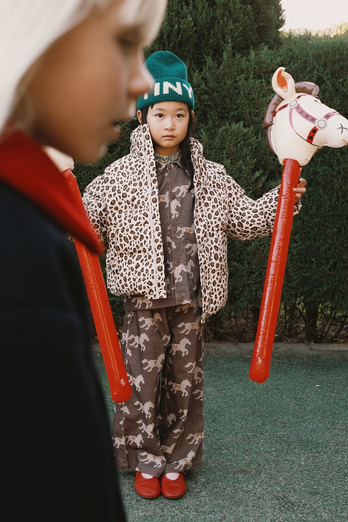 Tinycottons Kurtka pikowana dziecięca z bawełną ANIMAL PRINT SHORT PADDED JACKET AW26.040