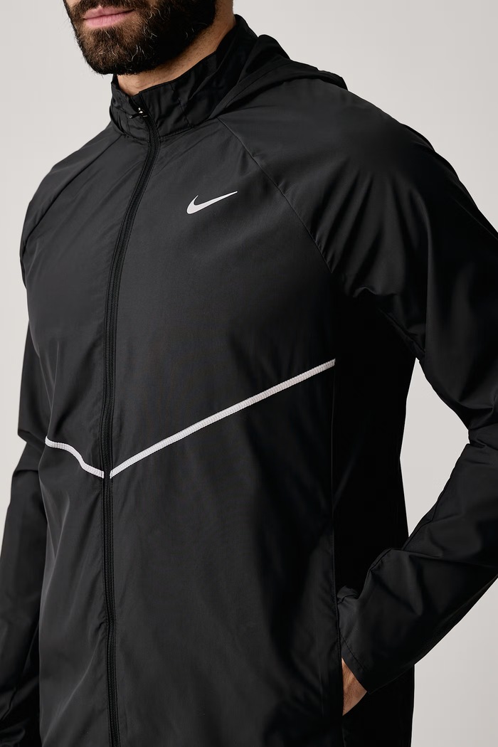 Kurtka do biegania męska Miler UV Repel Nike IF2369.010 czarny
