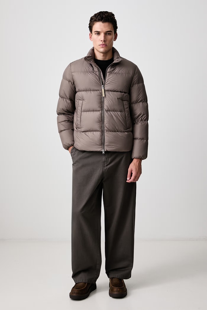 Woolrich CFWOOU2086MBUT2635 kurtka puchowa męska CFWOOU2086MBUT2635 beżowy AW26