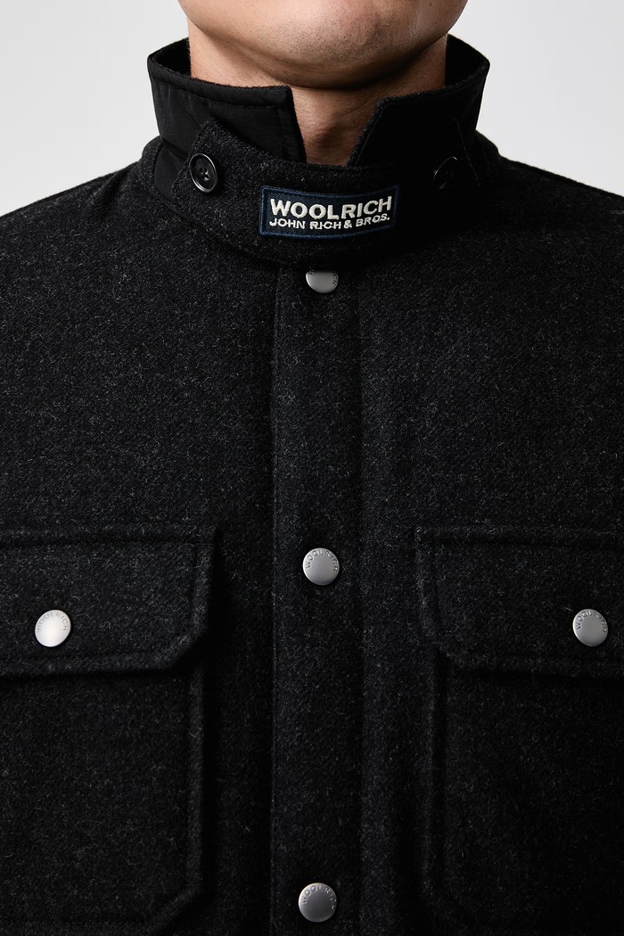 Woolrich CFWOOS2045MBUT3190 krótka kurtka z wełną męska CFWOOS2045MBUT3190