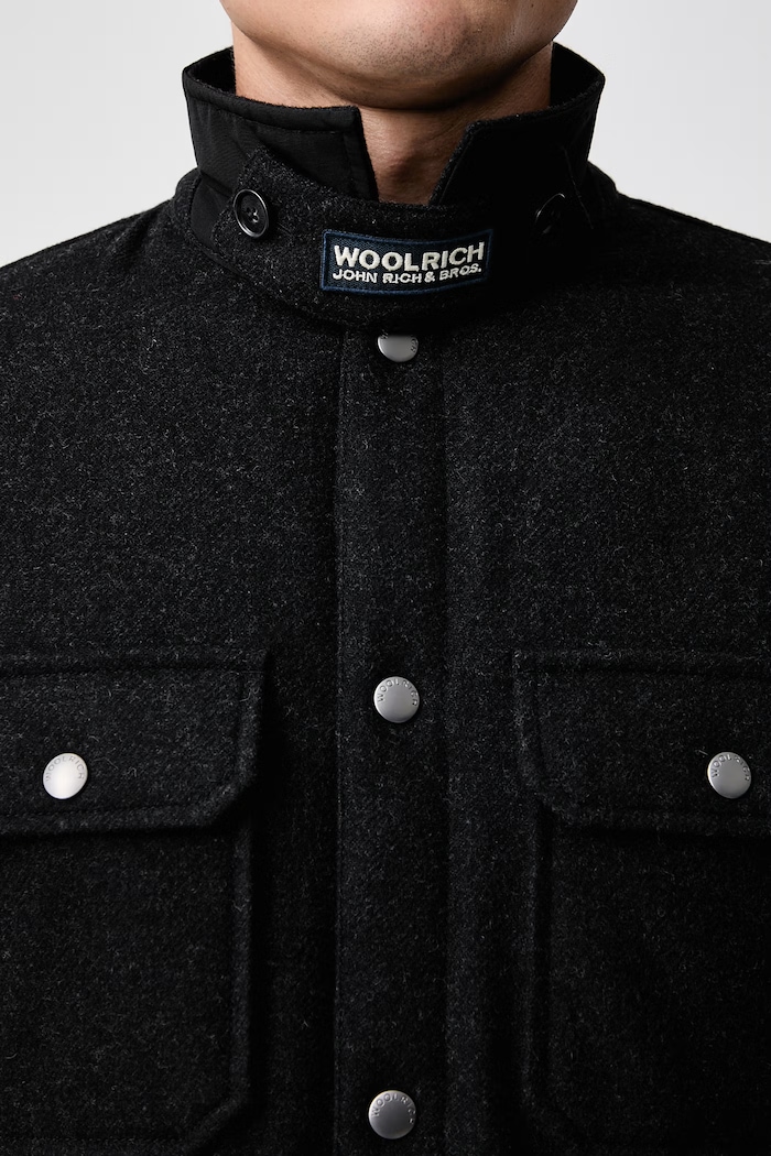 Woolrich CFWOOS2045MBUT3190 krótka kurtka z wełną męska CFWOOS2045MBUT3190