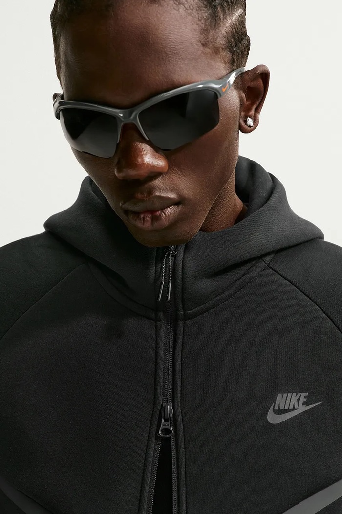Bluza rozpinana z kapturem męska Tech Windrunner Nike Sportswear czarny HV0949.010