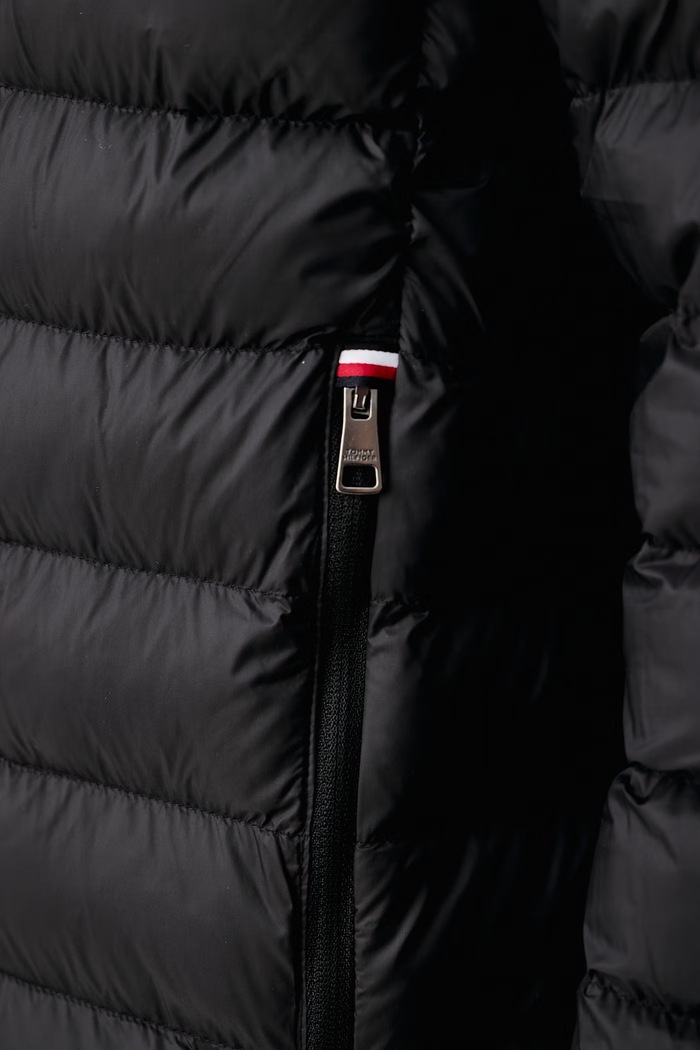 Kurtka pikowana męska Tommy Hilfiger czarny MW0MW39990