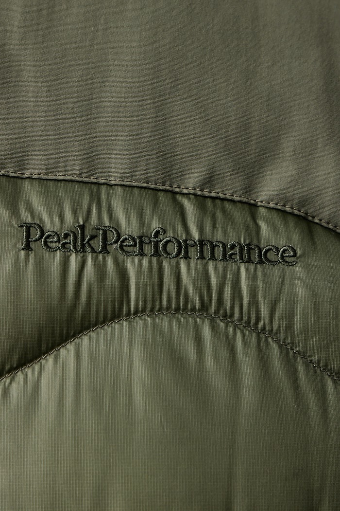 Kurtka puchowa męska Helium Peak Performance zielony G81051030