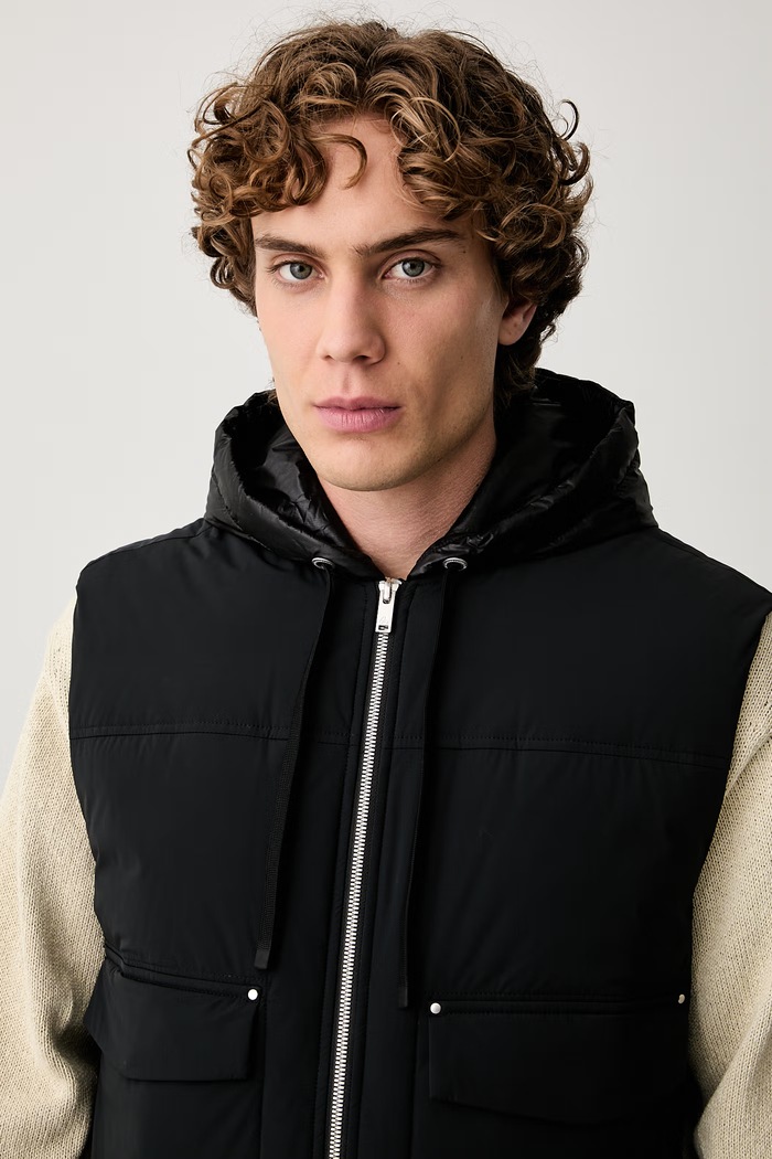 MOOSE KNUCKLES bezrękawnik puchowy męski czarny M35MV481