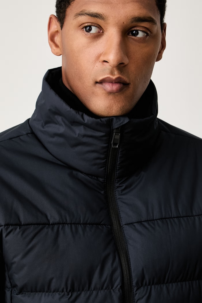 Prechodná bunda pánska OW_Urbanex Puffer BOSS Green 50569136 tmavomodrá