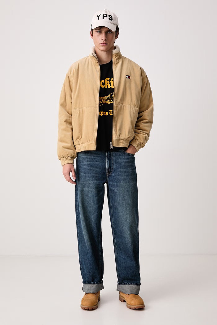 Tommy Jeans Krótka kurtka męska sztruksowa DM0DM23610 beżowy AW26