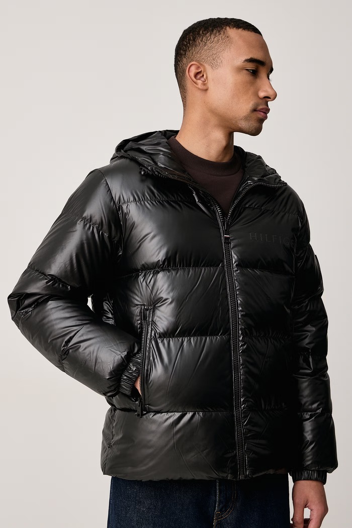 Ρούχα Tommy Hilfiger Πουπουλένιο μπουφάν ανδρικό MW0MW45304 μαύρο