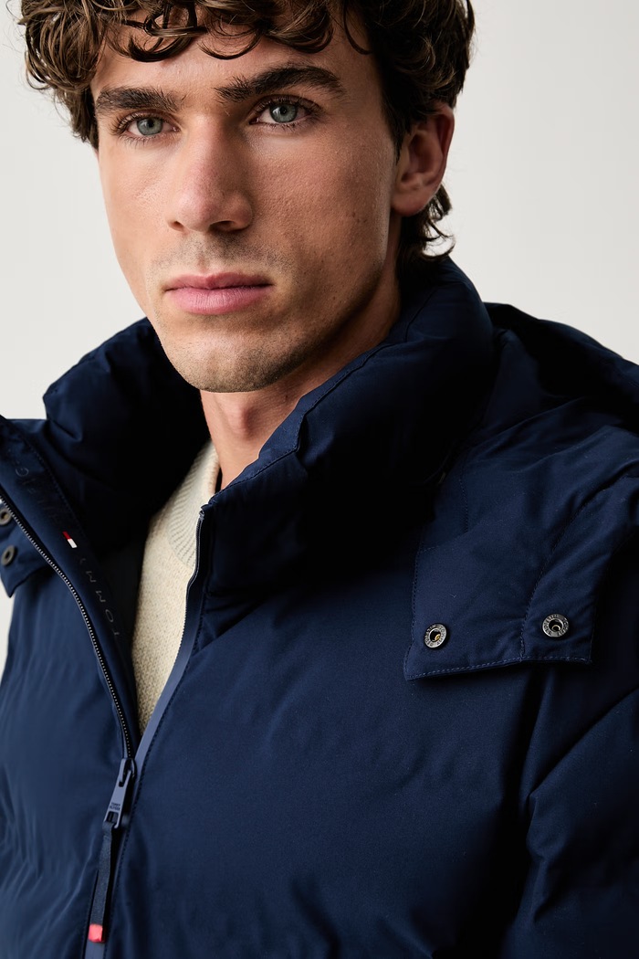 Tommy Hilfiger jakna moška mornarsko modra MW0MW44977