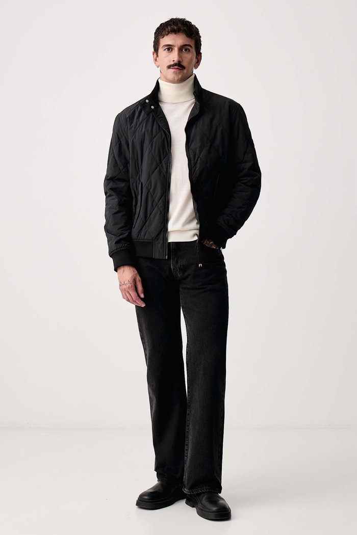 Tommy Hilfiger Κοντό μπουφάν ανδρικό MW0MW44766 μαύρο AW26