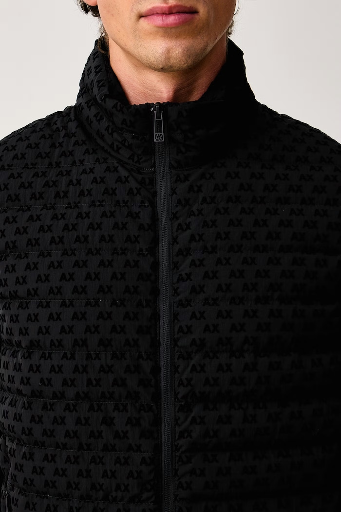 Bezrękawnik puchowy męski Armani Exchange XM003511.AF19870 czarny