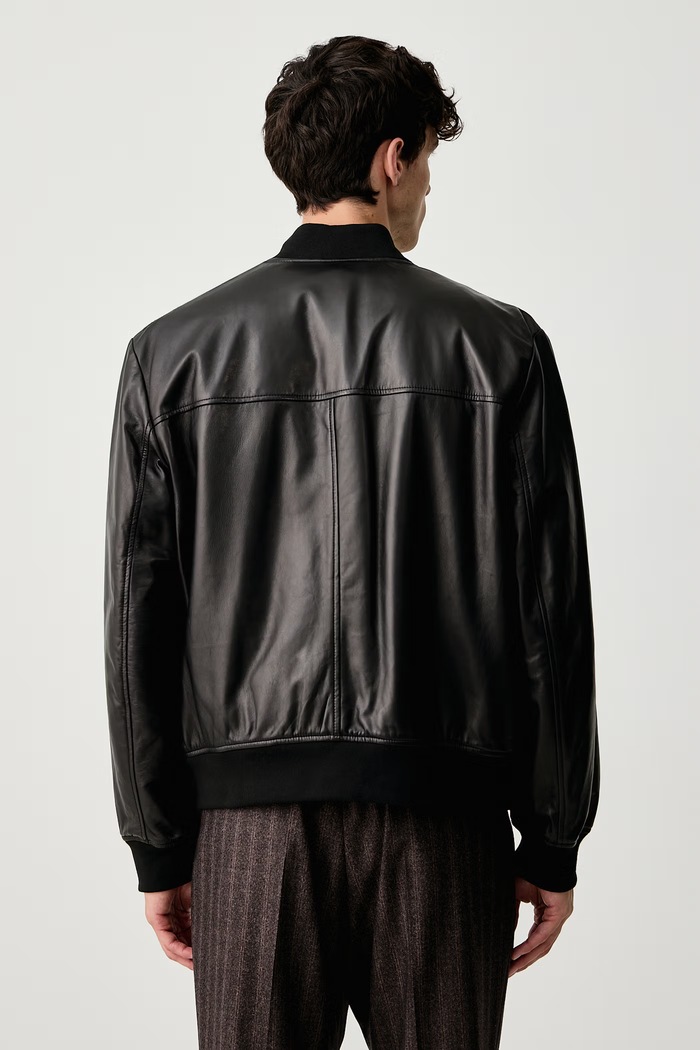 Одяг Armani Exchange Куртка-бомбер чоловіча шкіряна XM003354.AF27323 чорний