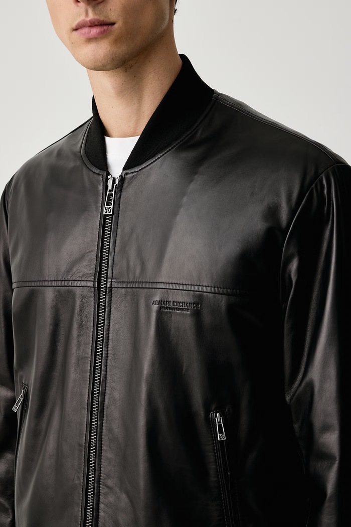 Куртка-бомбер чоловіча шкіряна Armani Exchange XM003354.AF27323 чорний