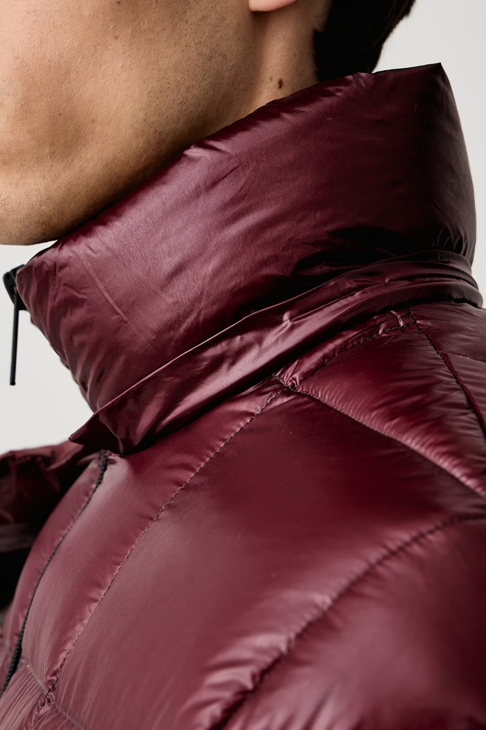 Пуховая куртка для мужчин Armani Exchange XM003344.AF23755 бордо