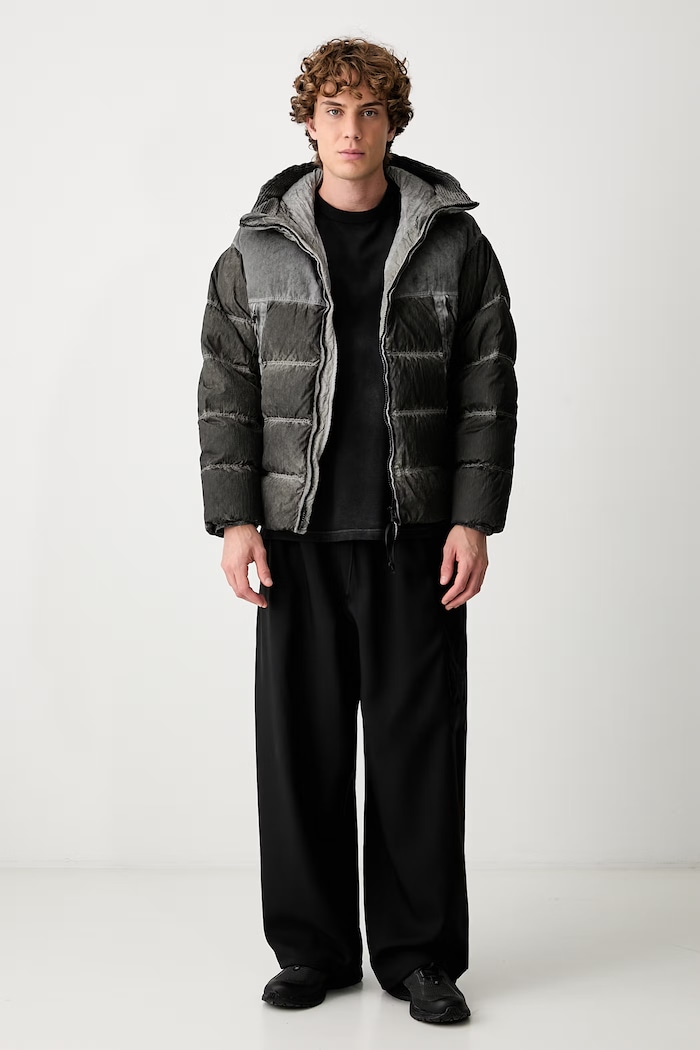 C.P. Company páperová bunda pánska 21CMOW115A006369S sivá AW26