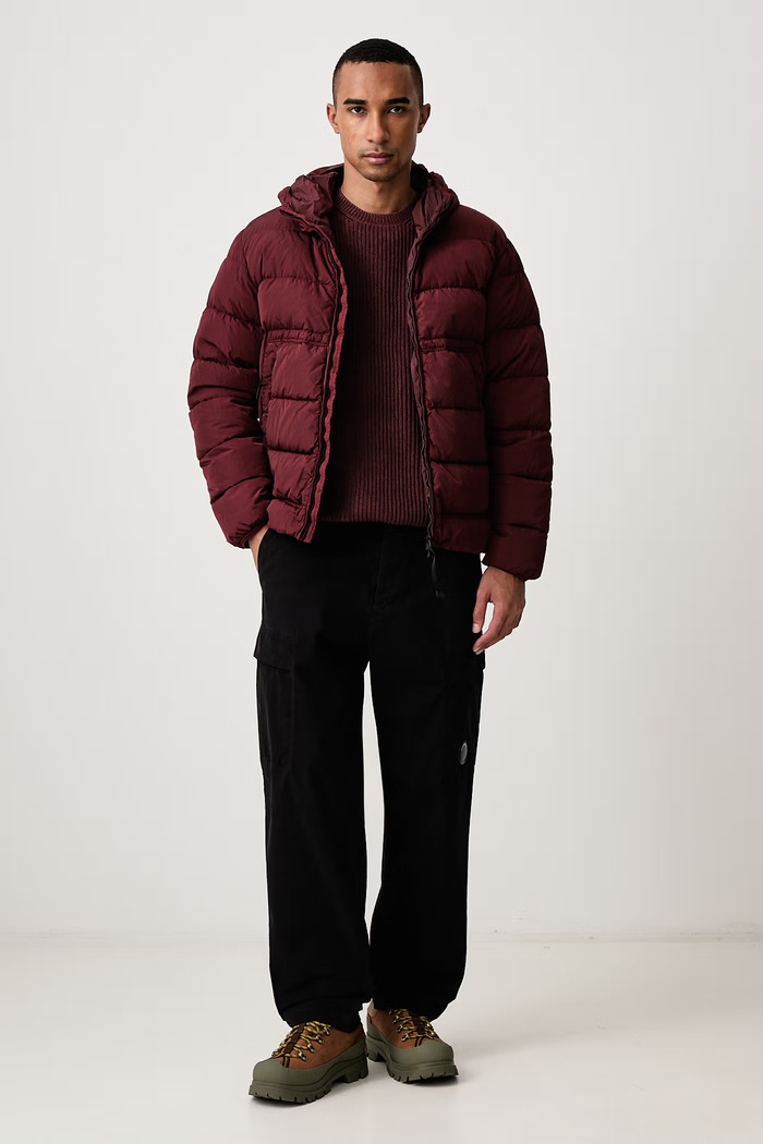 C.P. Company Kurtka puchowa męska 21CMOW011A005904G bordowy AW26