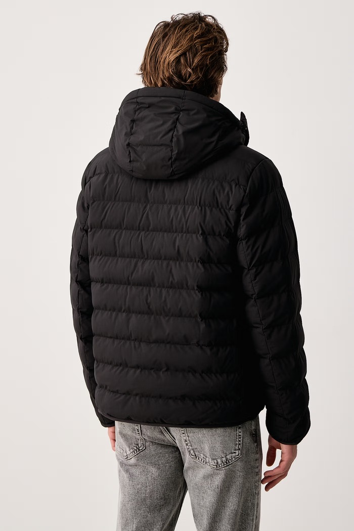 Odjeća Calvin Klein Jakna za muškarce LV04LH501G crna