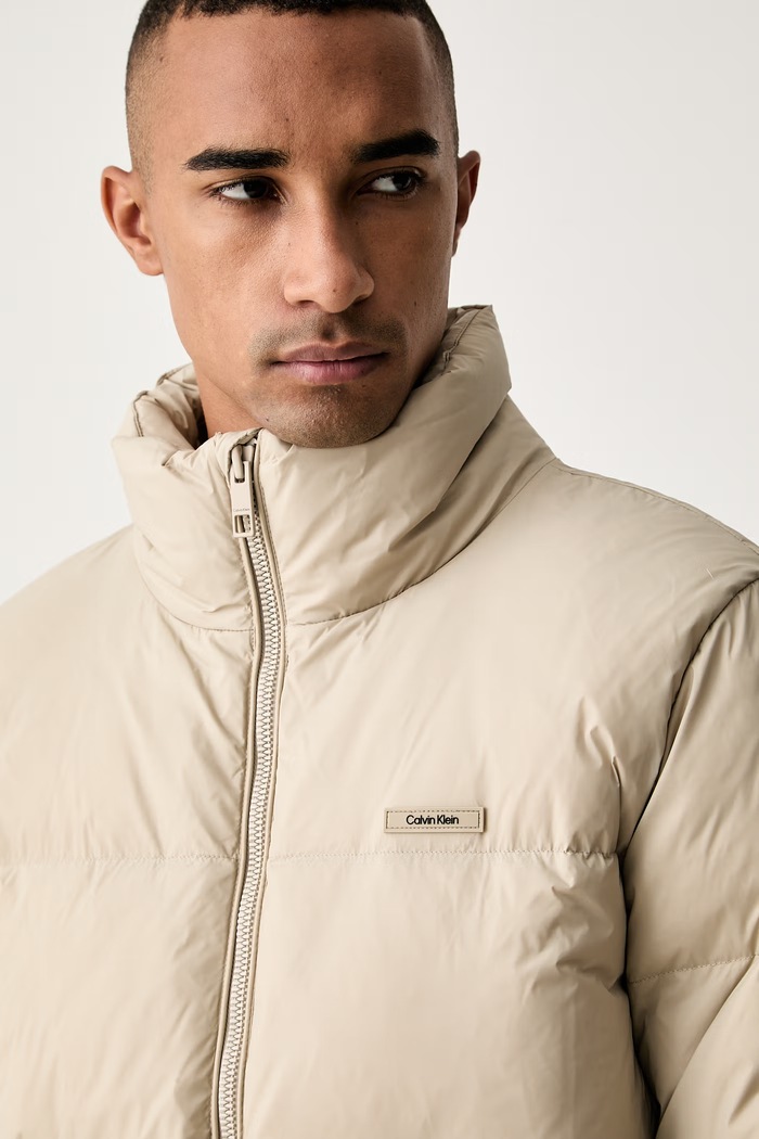 Calvin Klein péřová bunda pánská béžová LV04LH502G