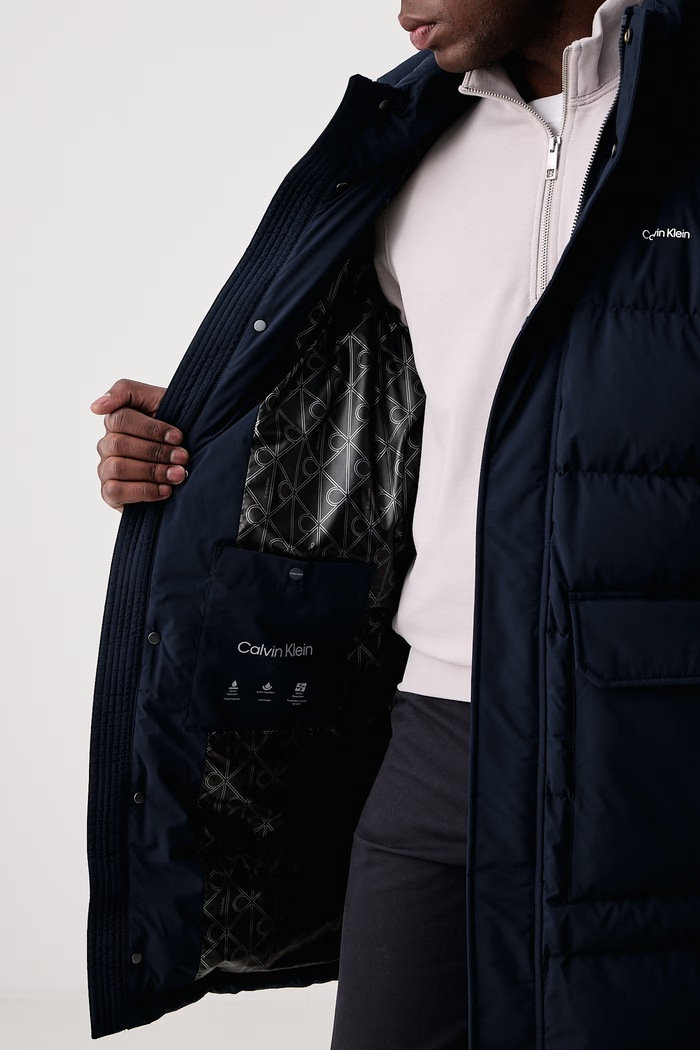 Pernata jakna za muškarce Calvin Klein mornarsko plava LV04LH507G