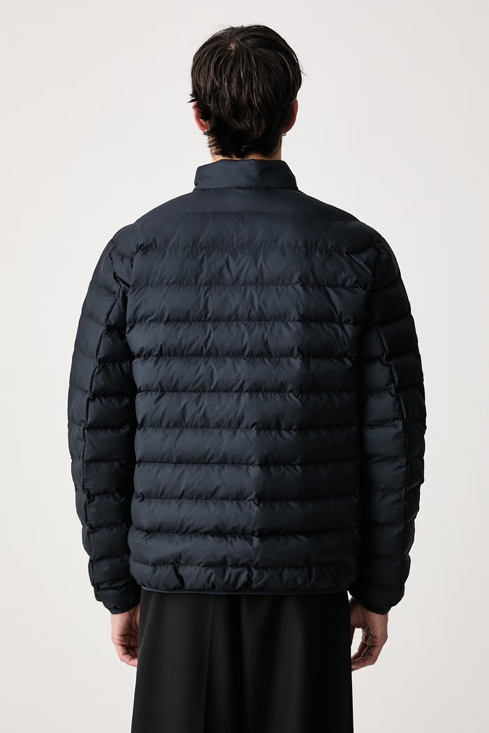 Odzież Fred Perry Kurtka pikowana męska J4564.795 granatowy
