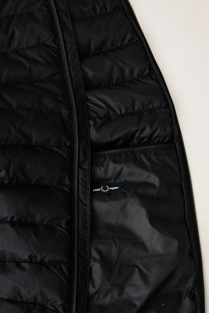 Fred Perry Kurtka pikowana męska J8553.220