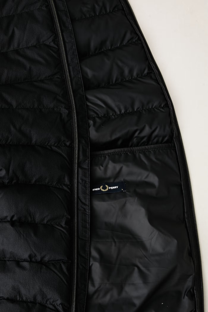 Fred Perry Kurtka pikowana męska J8553.220