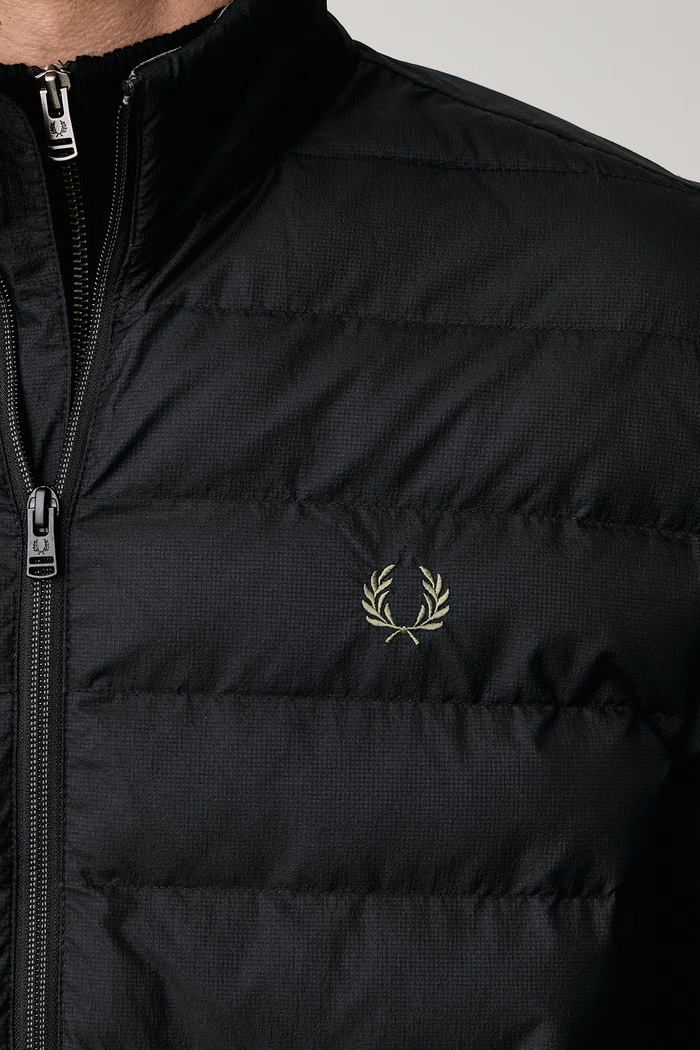 Kurtka pikowana męska Fred Perry czarny J4564.184
