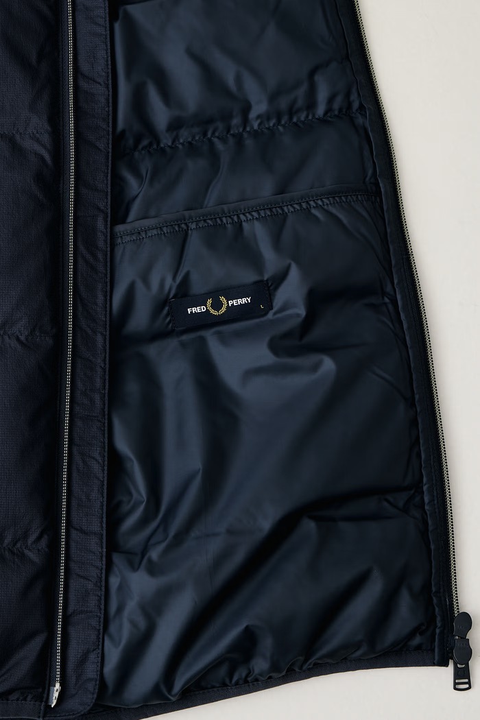 Fred Perry Bezrękawnik męski J8522.46B