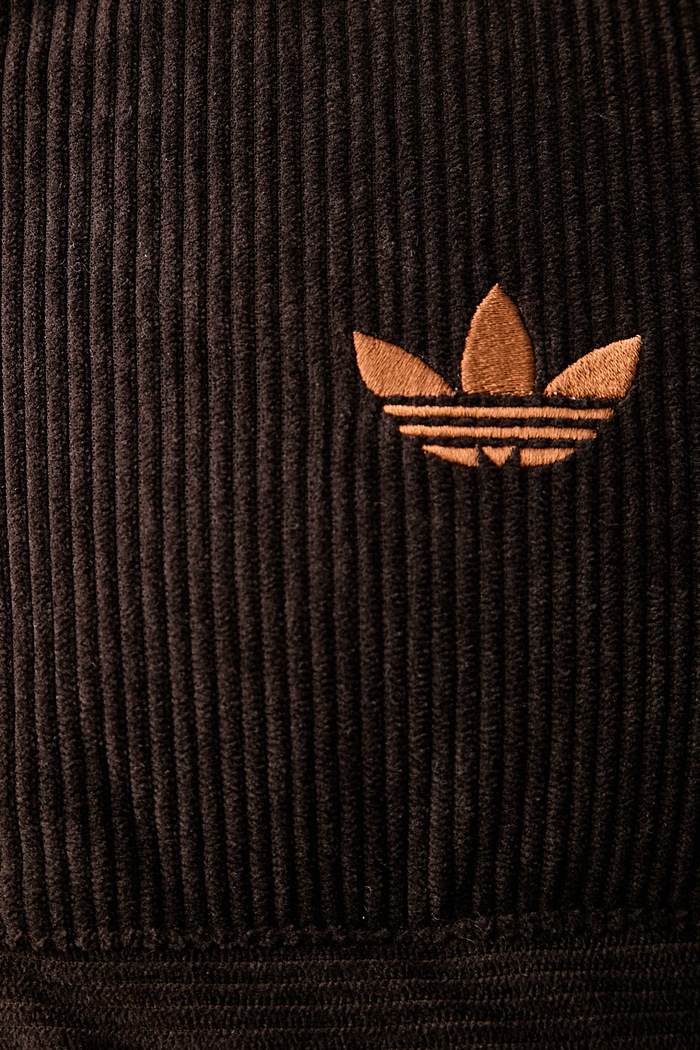 adidas Originals καπιτονέ μπουφάν ανδρικό κοτλέ Corduroy Puffer KS4159 καφέ