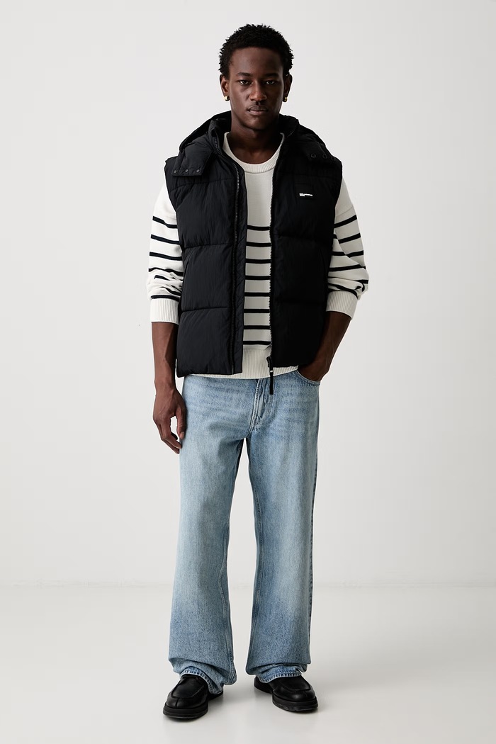 Karl Lagerfeld Jeans prsluk s kapuljačom za muškarce B3M15005 crna AW26