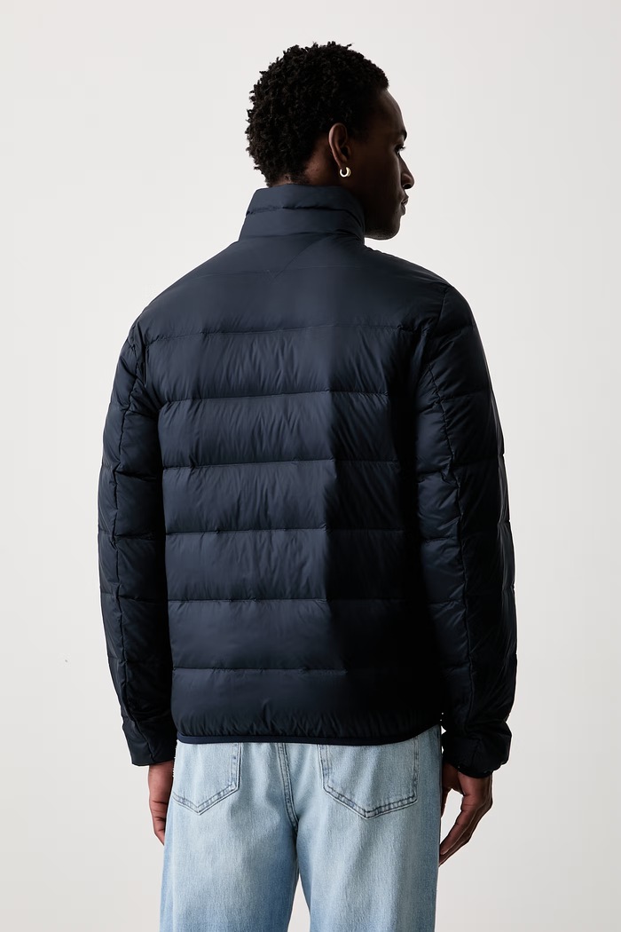 Odjeća Tommy Jeans pernata jakna za muškarce DM0DM23231 mornarsko plava