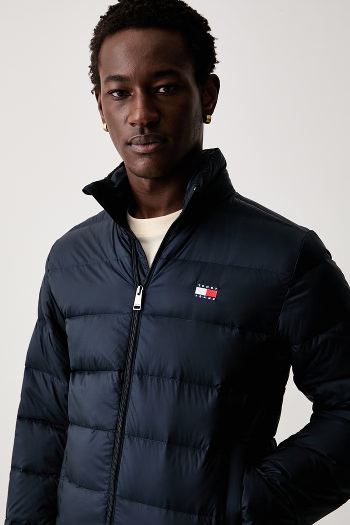 Tommy Jeans pernata jakna za muškarce mornarsko plava DM0DM23231