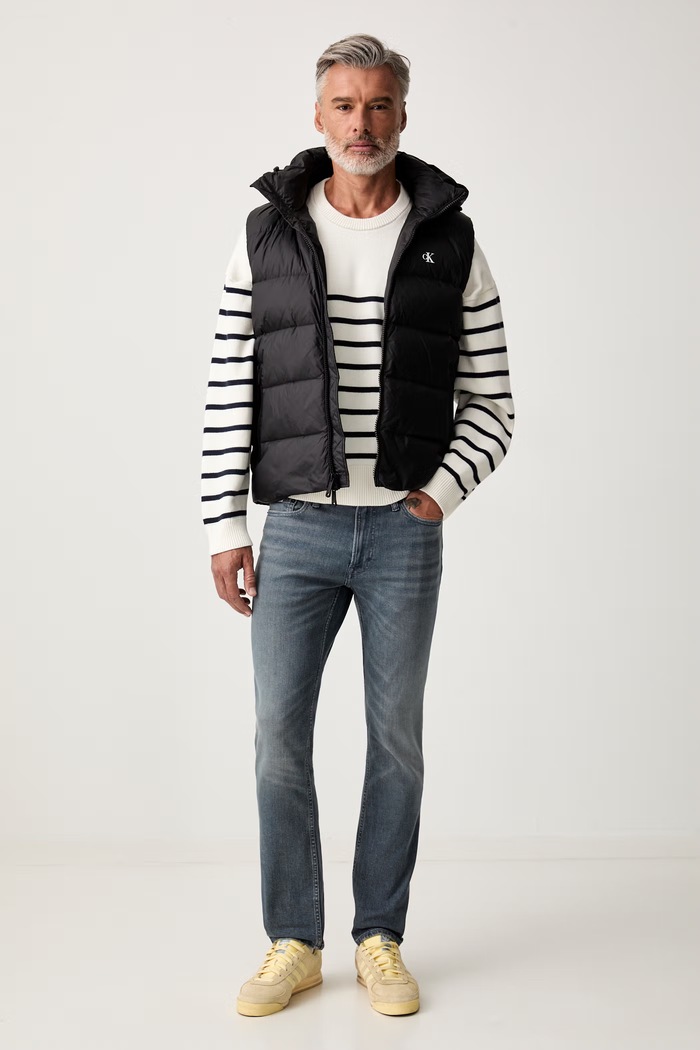 Calvin Klein Jeans pernati prsluk za muškarce LV04RG514G crna AW26