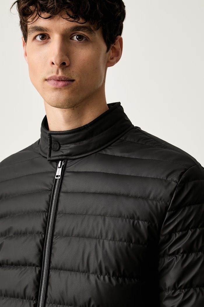Guess prechodná bunda pánska čierna M6YL39.W2849