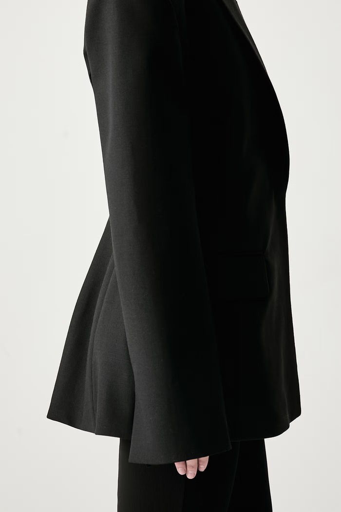 Marynarka damska z dodatkiem wełny MAGALL BLAZER NOIR Le Privé LP00654 czarny