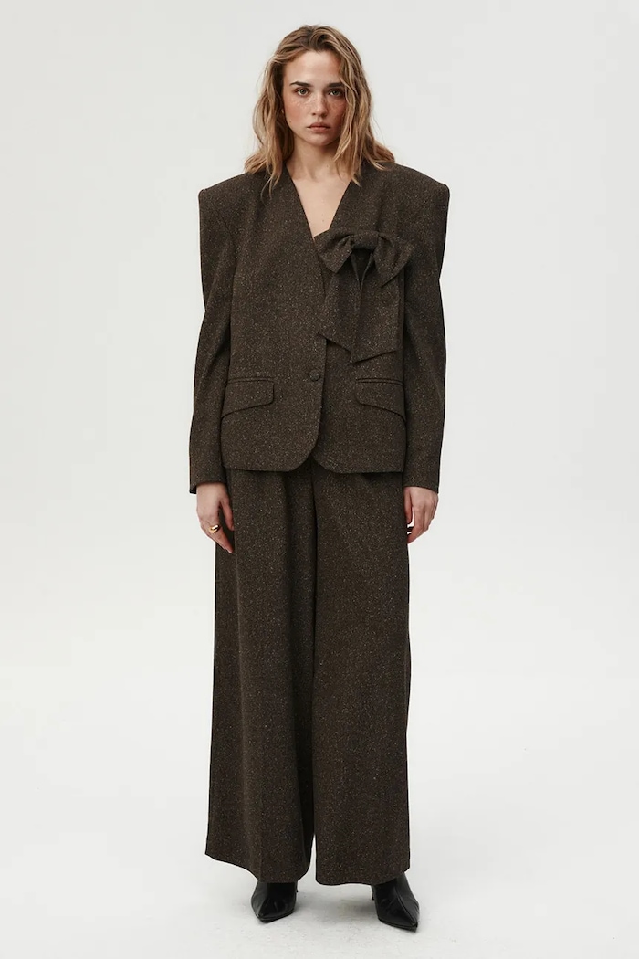 Undress Code Sako za žene od vune Liberté 1357 smeđa AW26