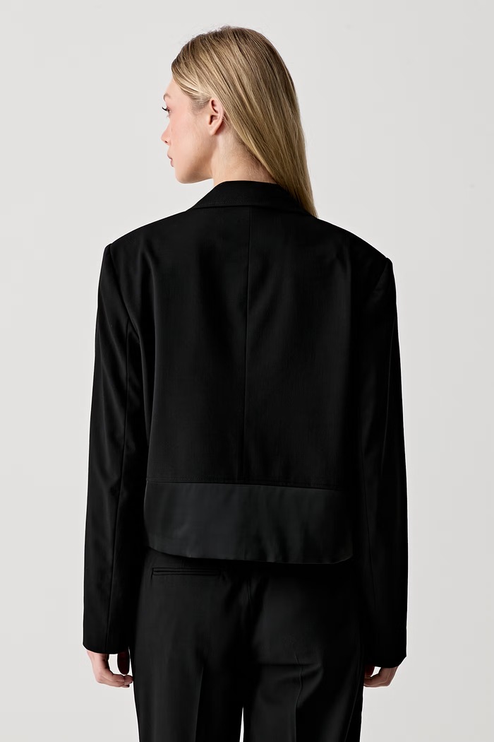 Oblačila Karl Lagerfeld Jeans enoredni suknjič ženski B3W14003 črna