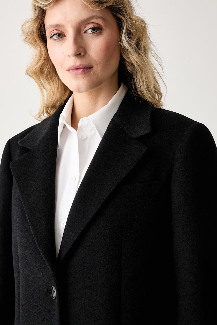 Karl Lagerfeld plášť dámsky s vlnou čierna B3W15029