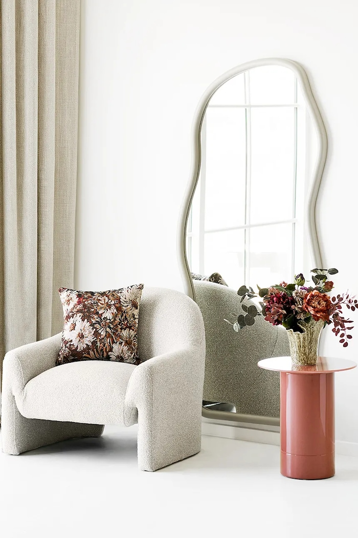 Salon i sypialnia House Nordic Lustro ścienne z drewna sosnowego Bega 4001725 beżowy