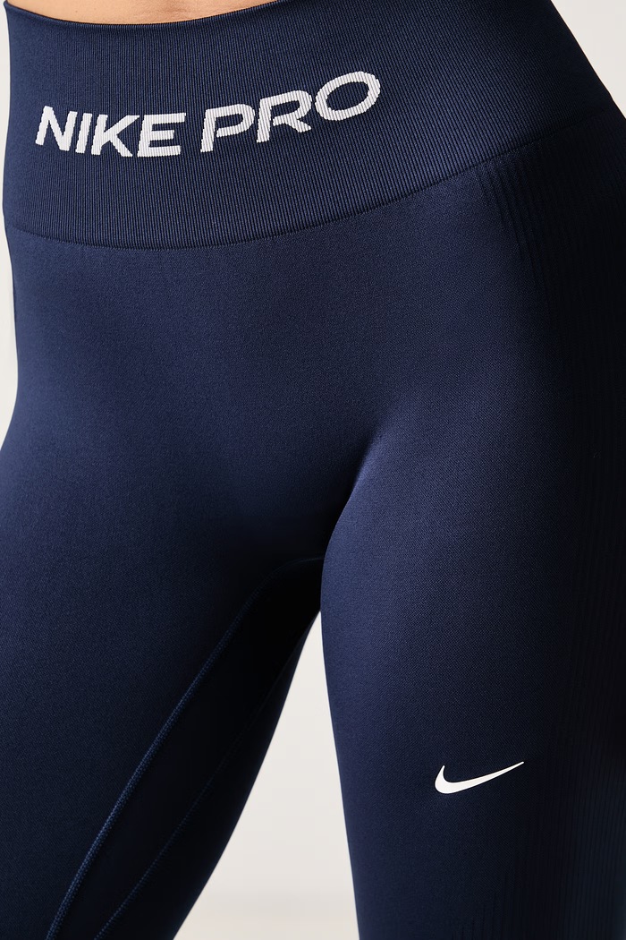Legginsy sportowe damskie Nike Pro Seamless Nike IR4200.410 granatowy