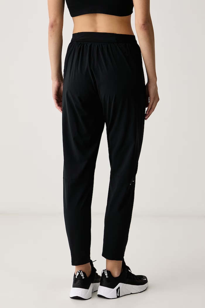 Odzież Nike Spodnie do biegania damskie Nike Tempo Dri-FIT HV5764.010 czarny