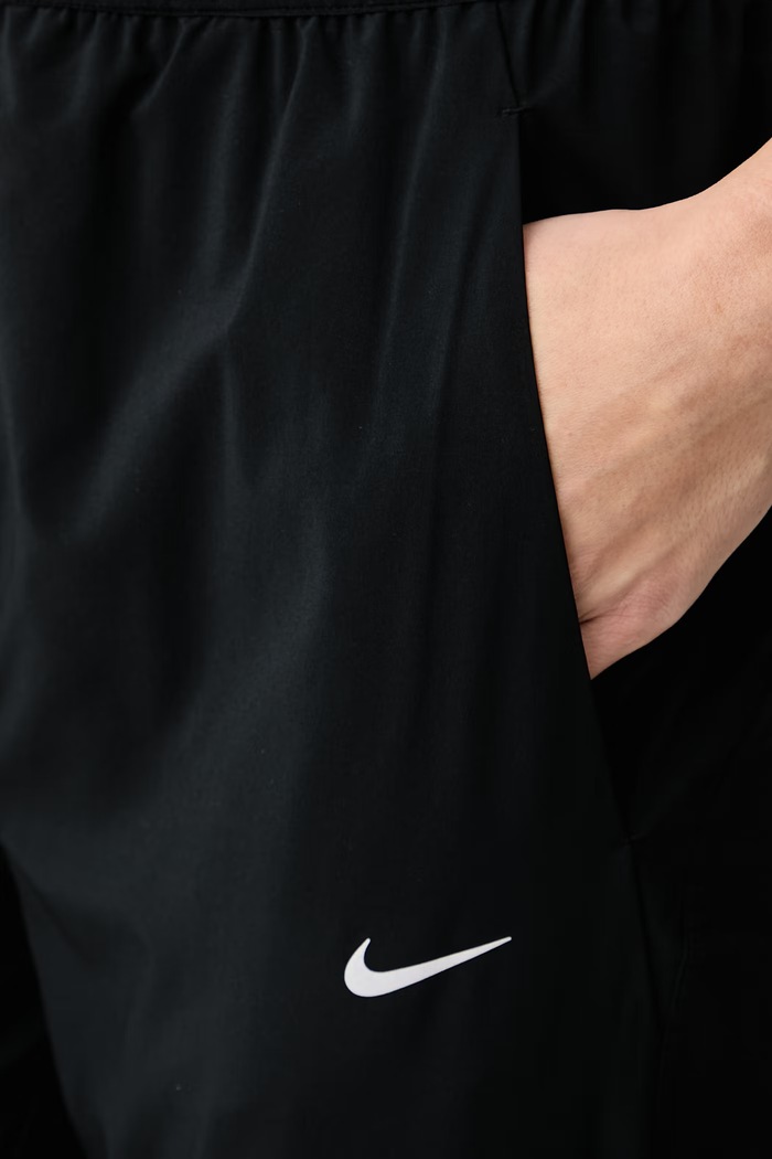Spodnie do biegania damskie Nike Tempo Dri-FIT Nike HV5764.010 czarny