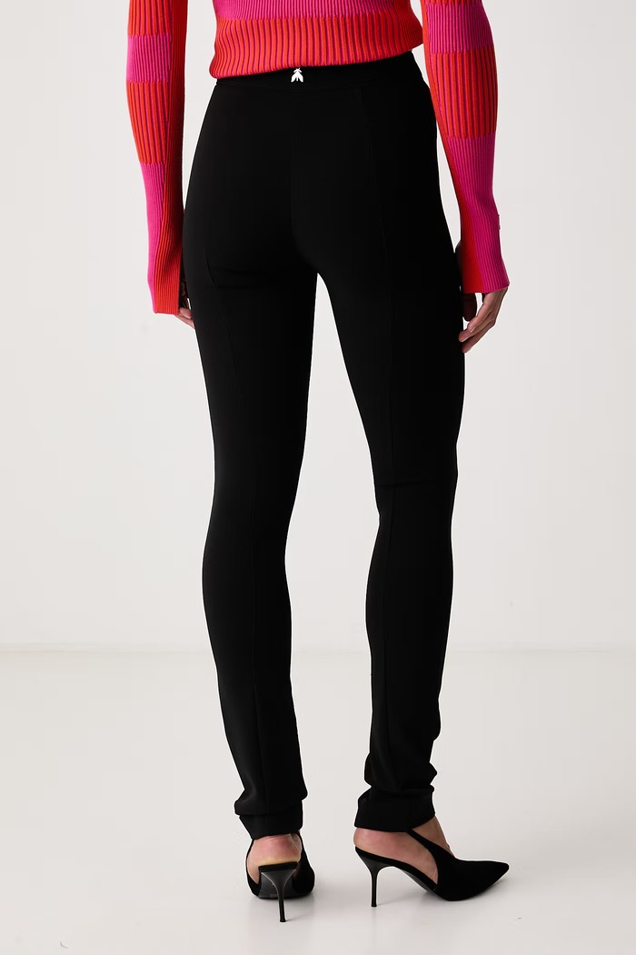 Odzież Patrizia Pepe Spodnie slim fit damskie 2P0041.C0271 czarny